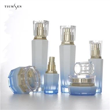 Bán buôn chai xịt mỹ phẩm